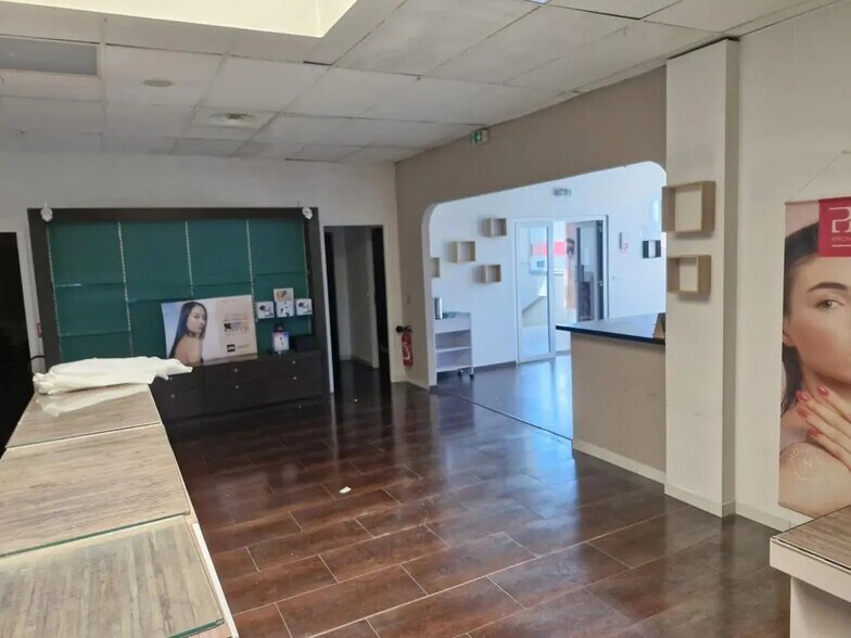 Local d’activités dans LE PLAN-DE-GRASSE à louer - Photo intérieure – Image 2 sur 6