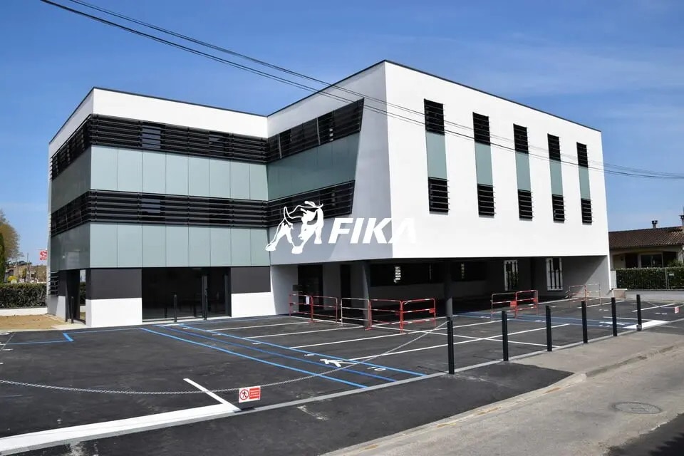 Bureau dans Grenade à vendre Photo principale– Image 1 sur 11