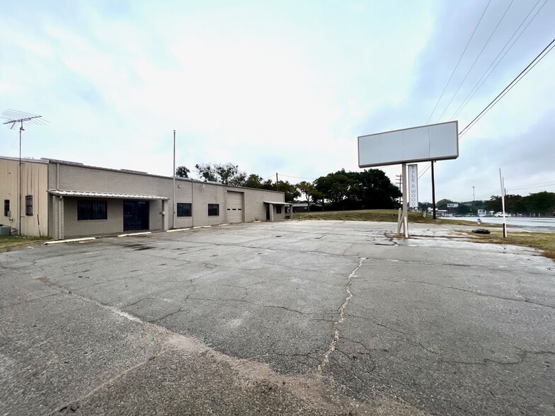 2440 E Highway 377, Granbury, TX à vendre - Photo principale – Image 1 sur 35