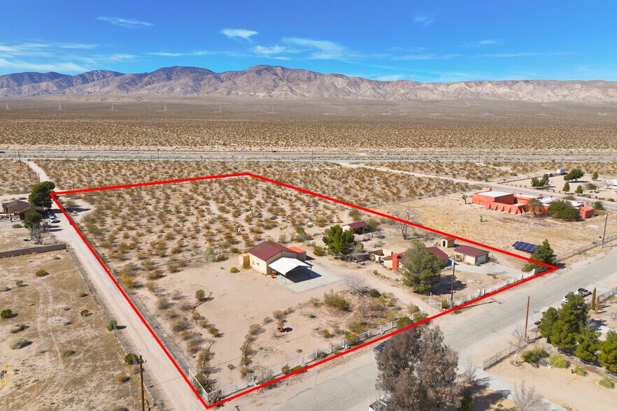 21411 Lutie Ave, Mojave, CA à vendre - Photo de l’immeuble – Image 2 sur 30