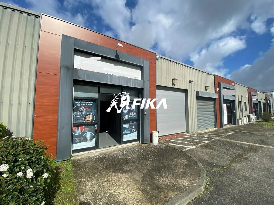 Local d’activités dans L'Union à louer Photo principale– Image 1 sur 9