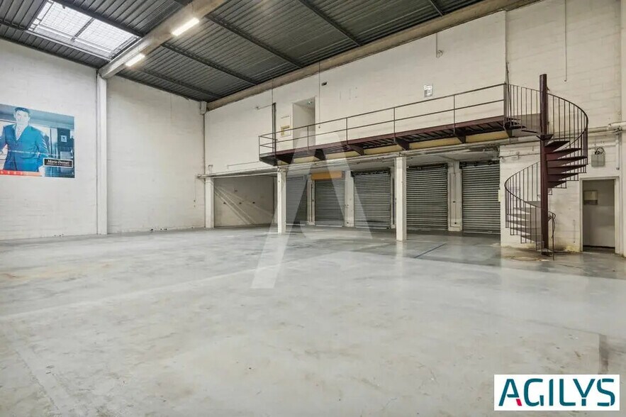 Industriel/Logistique dans Antony à louer - Photo de l’immeuble – Image 3 sur 6
