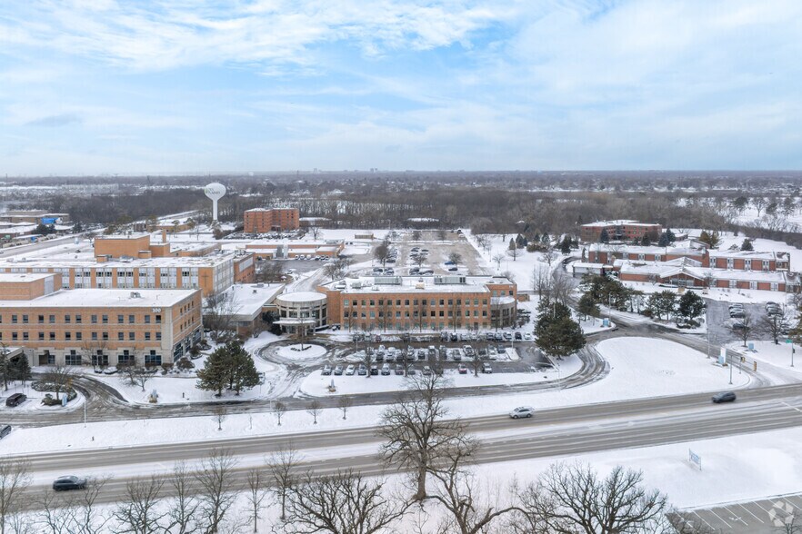 150 N River Rd, Des Plaines, IL à louer - Aérien – Image 3 sur 6