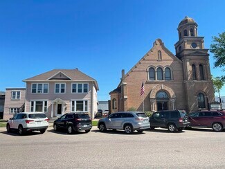 Plus de détails pour 101 W 24th St, Kearney, NE - Bureau à vendre