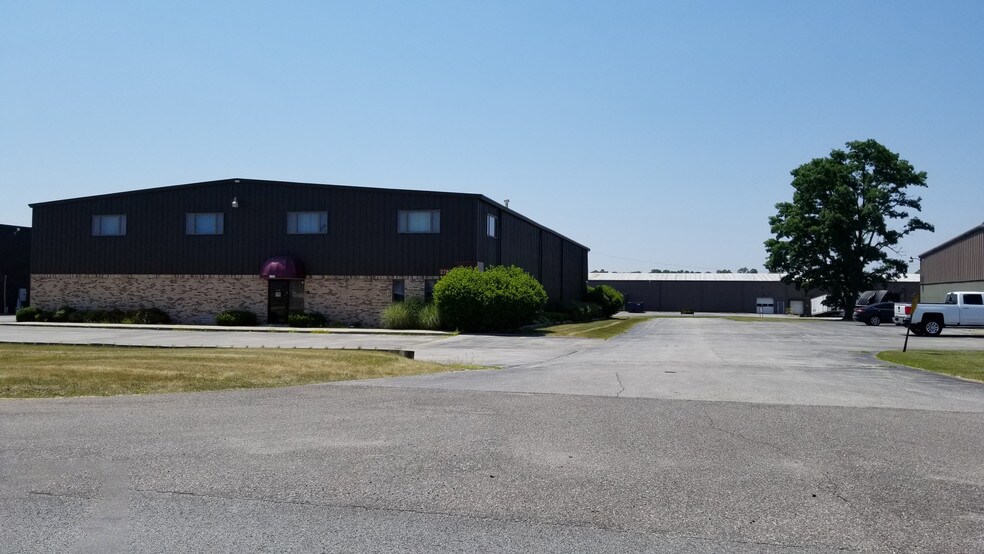 2705 Decio Dr, Elkhart, IN à louer - Photo principale – Image 1 sur 2