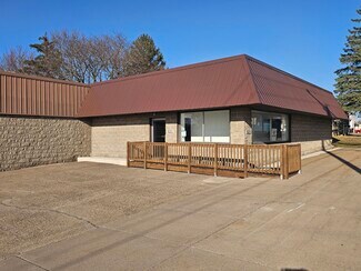 Plus de détails pour 321 W Clifton St, Tomah, WI - Local commercial à vendre