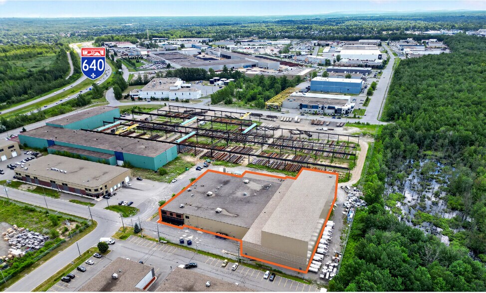 901 Rue Des Forges, Terrebonne, QC à vendre - Photo de l’immeuble – Image 2 sur 18