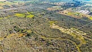 Plus de détails pour 399 Seals Creek Rd, Lockhart, TX - Terrain à vendre