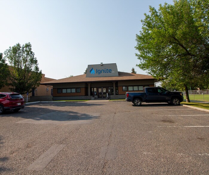401 21A St N, Lethbridge, AB à vendre - Photo de l’immeuble – Image 3 sur 13