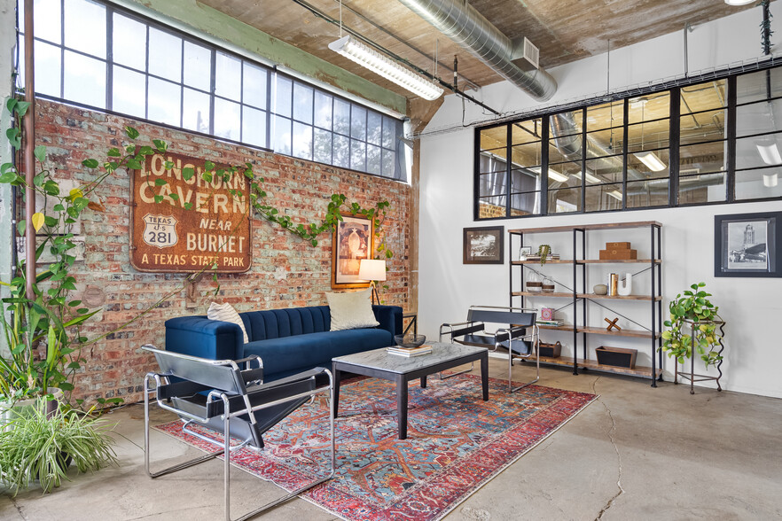 201 S Calhoun St, Fort Worth, TX à louer - Photo intérieure – Image 3 sur 14