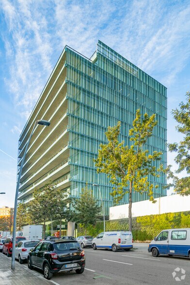 Carrer del Marroc, 33-51, Barcelone, Barcelona à louer - Photo de l’immeuble – Image 3 sur 6