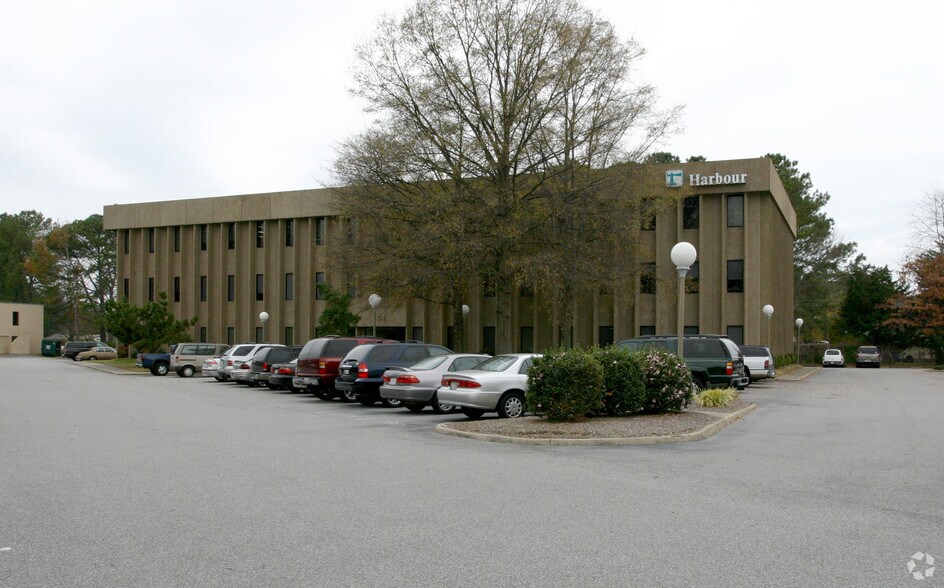 101 N Lynnhaven Rd, Virginia Beach, VA à louer - Photo de l’immeuble – Image 3 sur 12