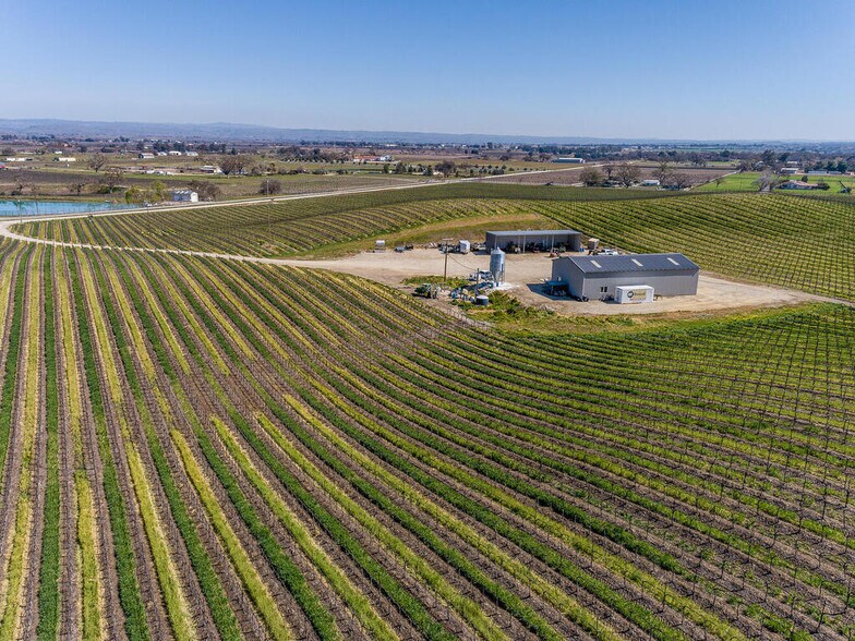 3925 Buena Vista, Paso Robles, CA à vendre - Photo de l’immeuble – Image 2 sur 20