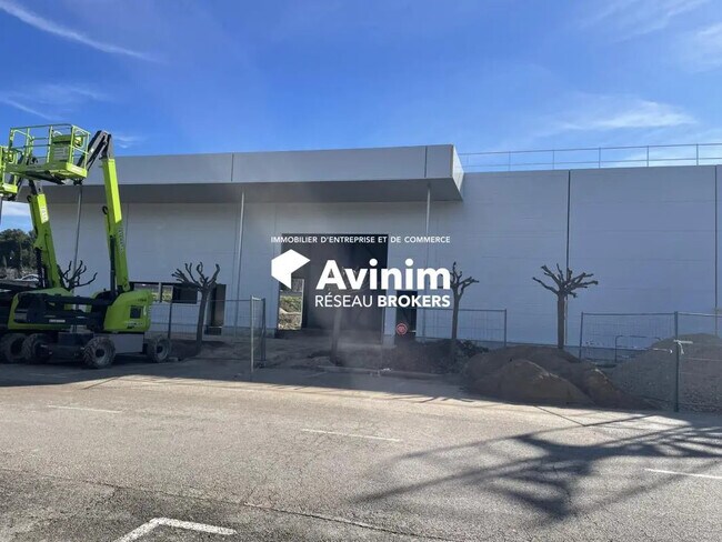 Plus de détails pour Local commercial à louer