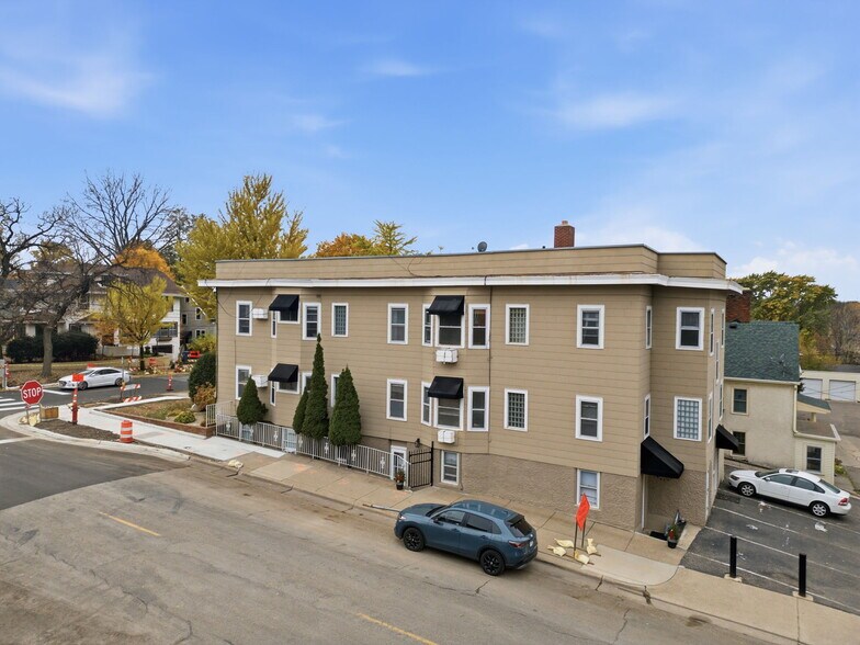 3102 W 44th St, Minneapolis, MN à vendre - Photo de l’immeuble – Image 2 sur 31