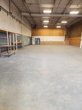 5060 Navarre Rd, Canton, OH à louer Photo intérieure– Image 2 sur 5
