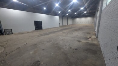 2662 E 69th St, Cleveland, OH à louer Photo intérieure– Image 1 sur 10