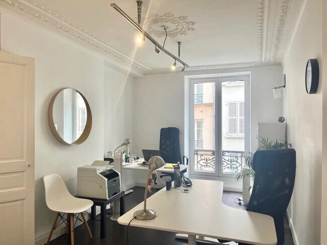 Plus de détails pour Bureau à louer