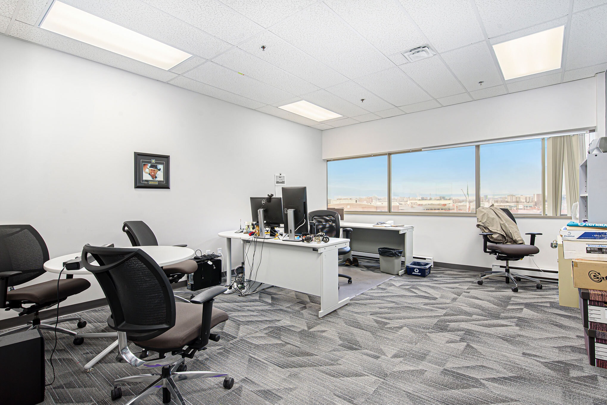 1223 Michael St, Gloucester, ON à louer Photo intérieure– Image 1 sur 11