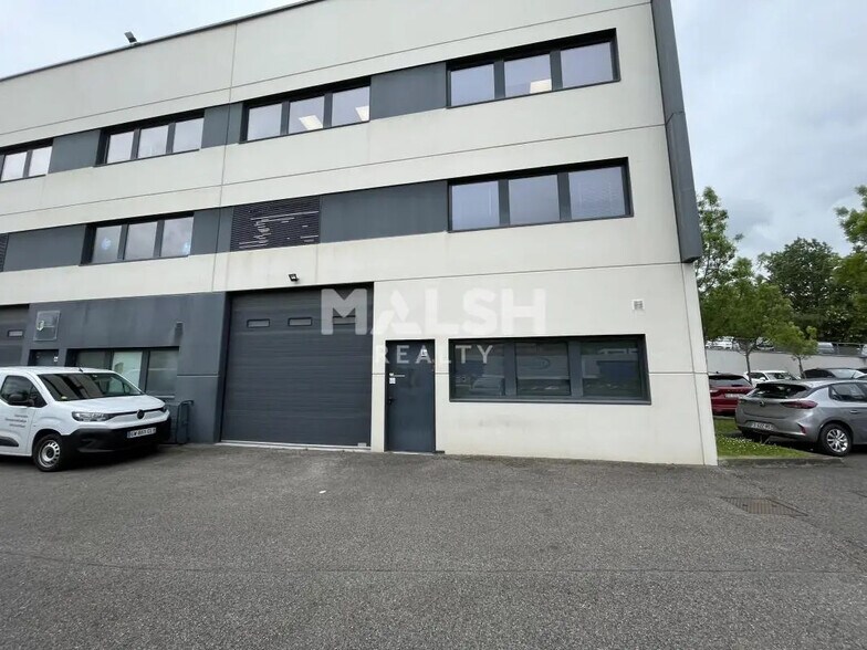 Local d’activités dans Brignais à louer - Photo de l’immeuble – Image 1 sur 9