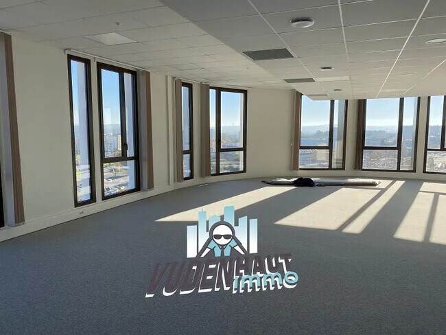 Plus de détails pour Bureau à vendre