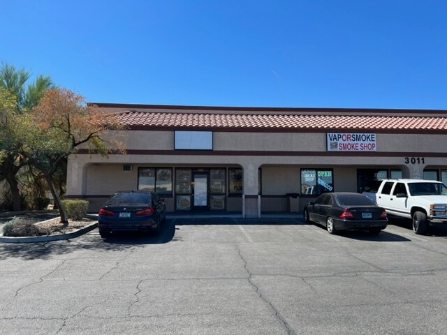 3011 W Lake Mead Blvd, North Las Vegas, NV à louer - Photo de l’immeuble – Image 1 sur 11