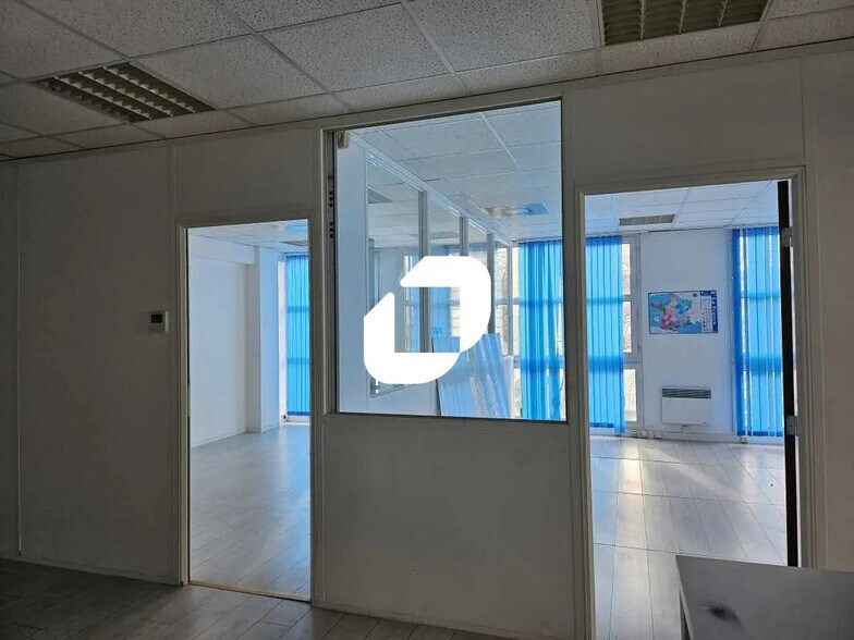 Bureau dans Montpellier à louer - Photo de l’immeuble – Image 2 sur 13