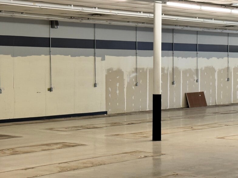 1641-1673 Blue Ridge Blvd, Troutville, VA à louer - Photo de l’immeuble – Image 3 sur 20