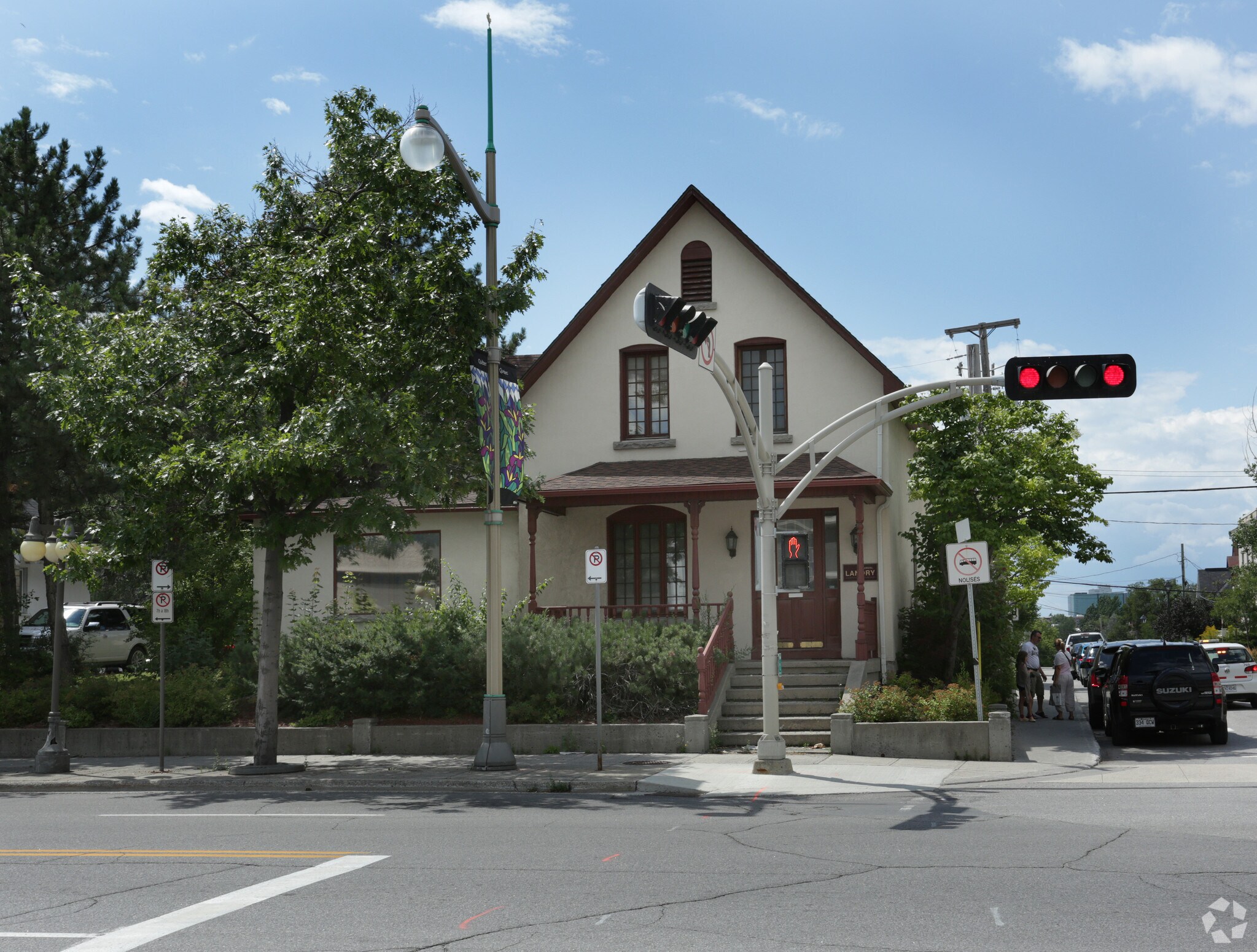 77 Rue Laurier, Gatineau, QC à louer Photo principale– Image 1 sur 9