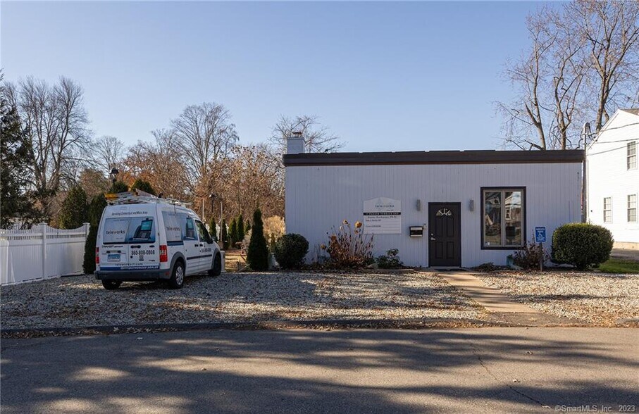 17 Parker Terrace Ext, Glastonbury, CT à louer - Photo principale – Image 1 sur 16