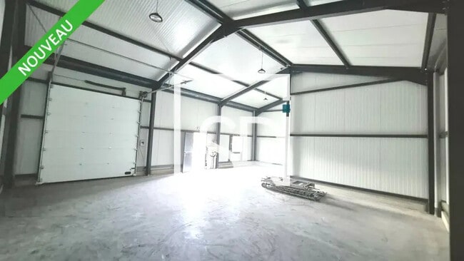 Plus de détails pour Industriel/Logistique à louer