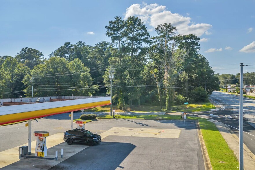 3758 Mercer University Dr, Macon-Bibb, GA à vendre - Photo de l’immeuble – Image 2 sur 10