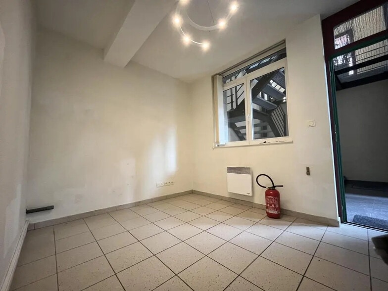 Local commercial dans Douai à louer - Photo intérieure – Image 2 sur 4