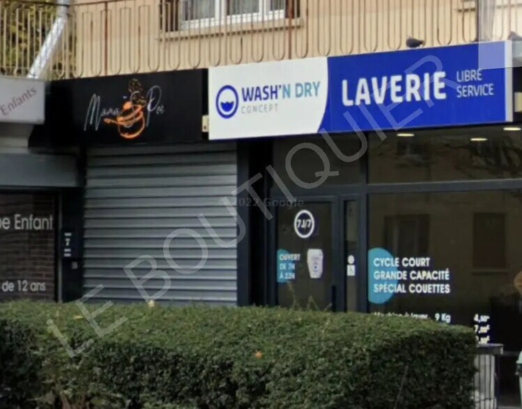 Local commercial dans Sainte-Geneviève-des-Bois à vendre - Photo de l’immeuble – Image 2 sur 4