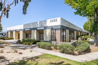 Plus de détails pour 5482 Complex St, San Diego, CA - Local d'activités à louer