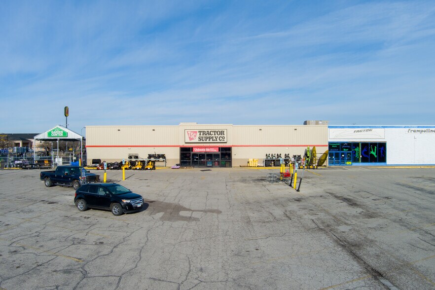 601 S Commercial St, Harrisburg, IL à louer - Photo de l’immeuble – Image 2 sur 7