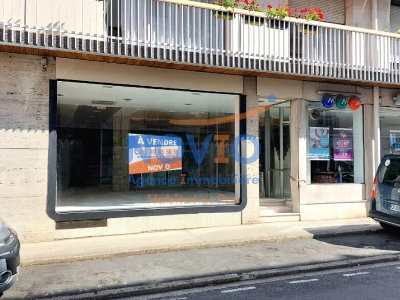 Local commercial dans Poitiers à louer - Photo de l’immeuble – Image 1 sur 2