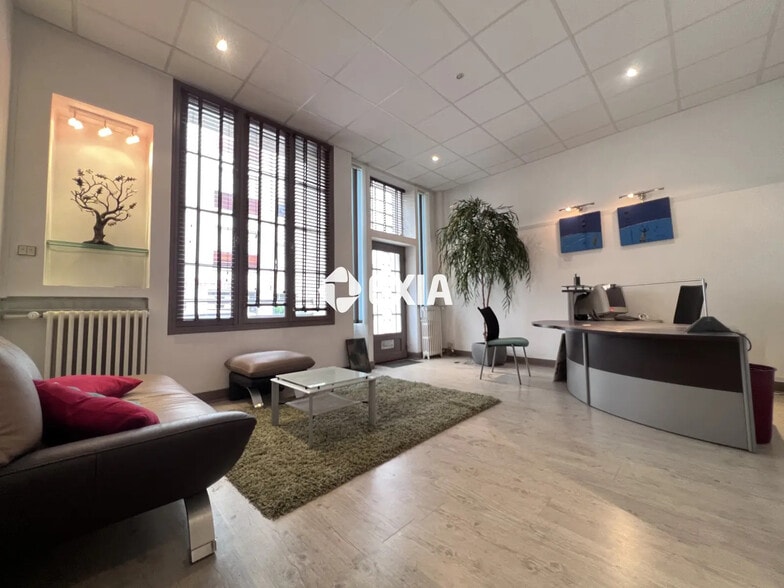 12 Rue Du Grenier À Sel, Orléans à vendre - Photo de l’immeuble – Image 2 sur 6