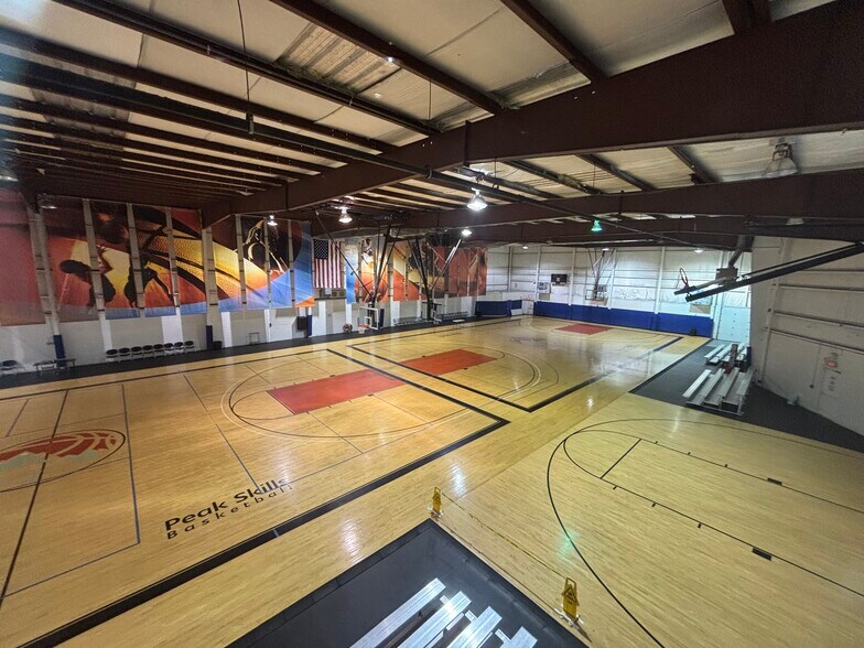 1039 Industrial Dr, West Berlin, NJ à vendre - Photo intérieure – Image 2 sur 10