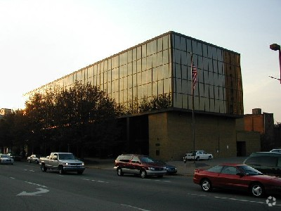 1000 Fifth Ave, Huntington, WV à louer - Photo de l’immeuble – Image 2 sur 39
