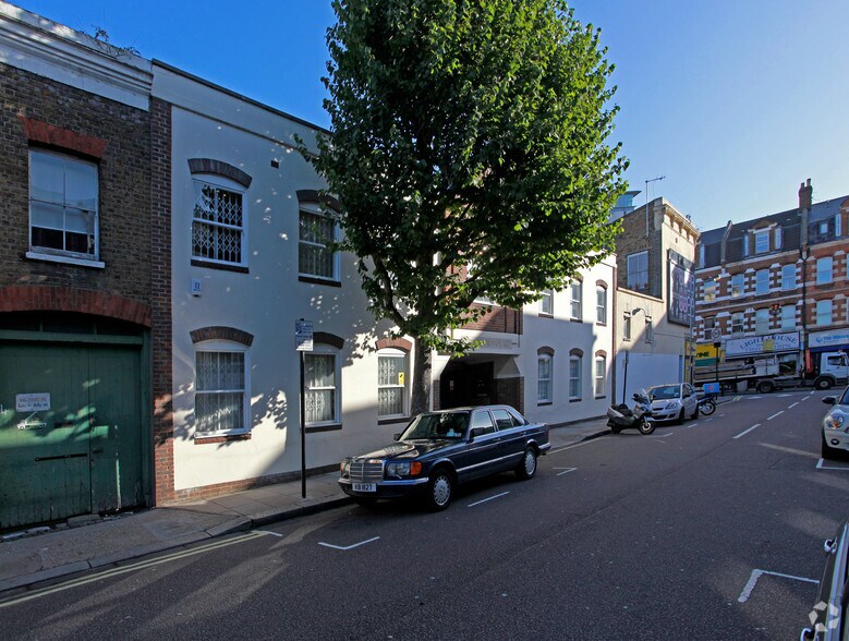2 Bramber Rd, Londres à louer - Photo de l’immeuble – Image 2 sur 6