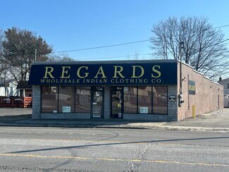 Plus de détails pour 648 Montauk Hwy, Copiague, NY - Local commercial à vendre