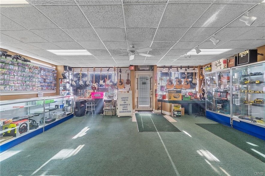5-7 N 2nd St, Fulton, NY à vendre - Photo intérieure – Image 3 sur 35