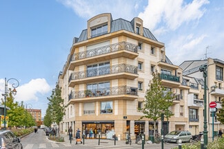Plus de détails pour Local commercial à louer
