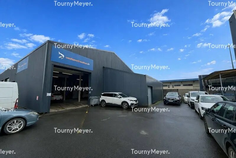 Industriel/Logistique dans Vezin-le-Coquet à louer - Photo de l’immeuble – Image 1 sur 5