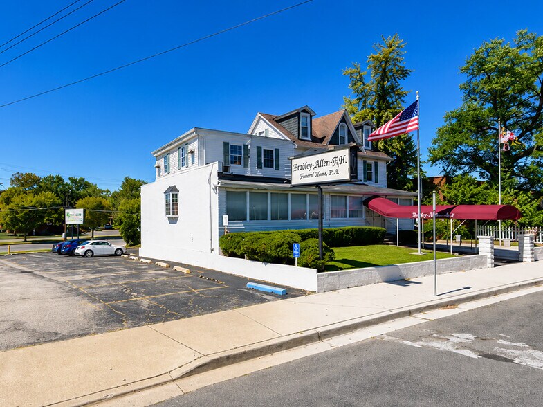 2134 Willow Spring Rd, Dundalk, MD à vendre - Photo de l’immeuble – Image 2 sur 4