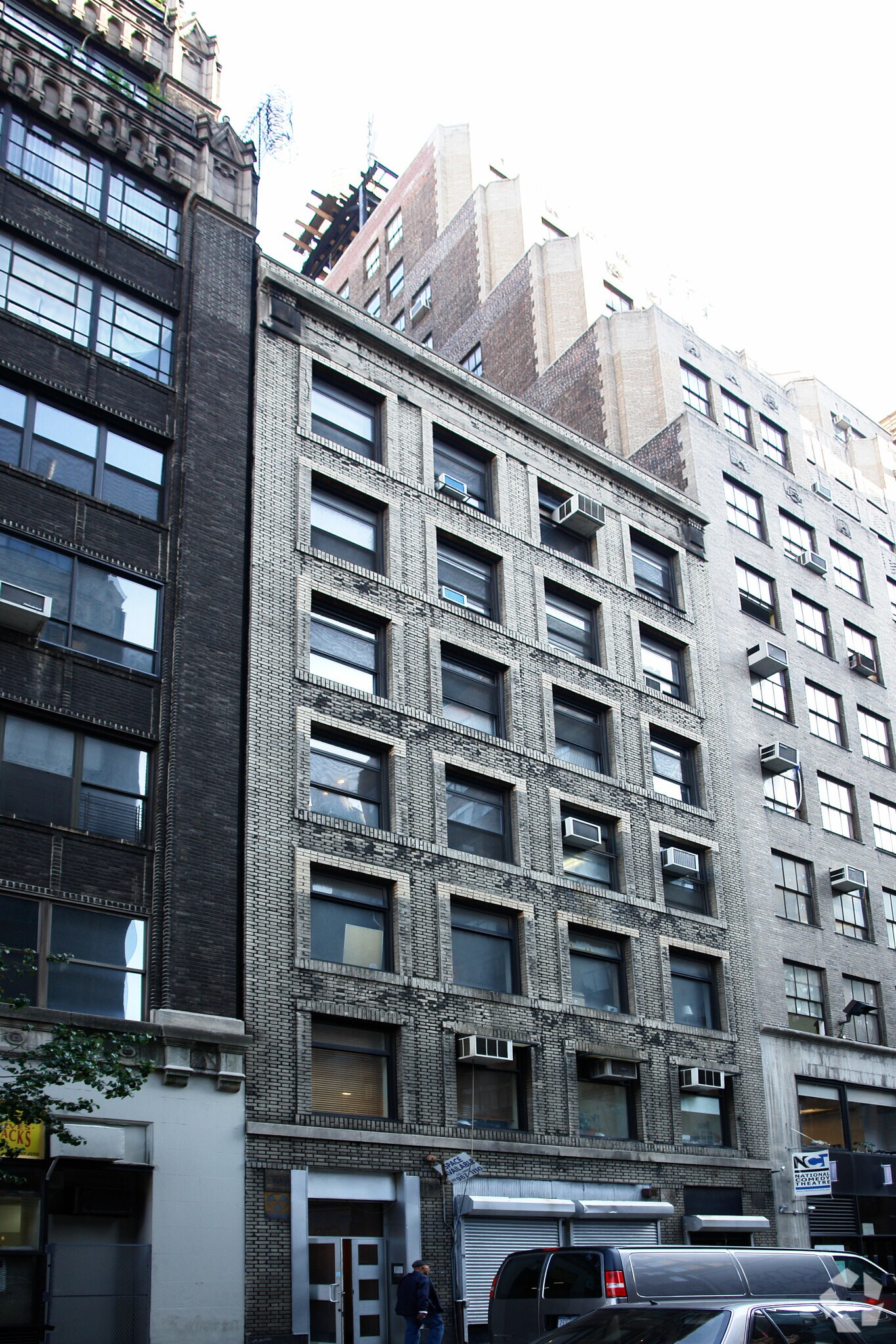 355-357 W 36th St, New York, NY à louer Photo principale– Image 1 sur 7
