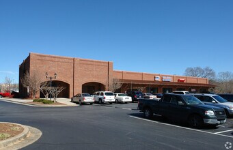 9529-9539 Hwy 92, Woodstock, GA à louer Photo intérieure– Image 1 sur 2