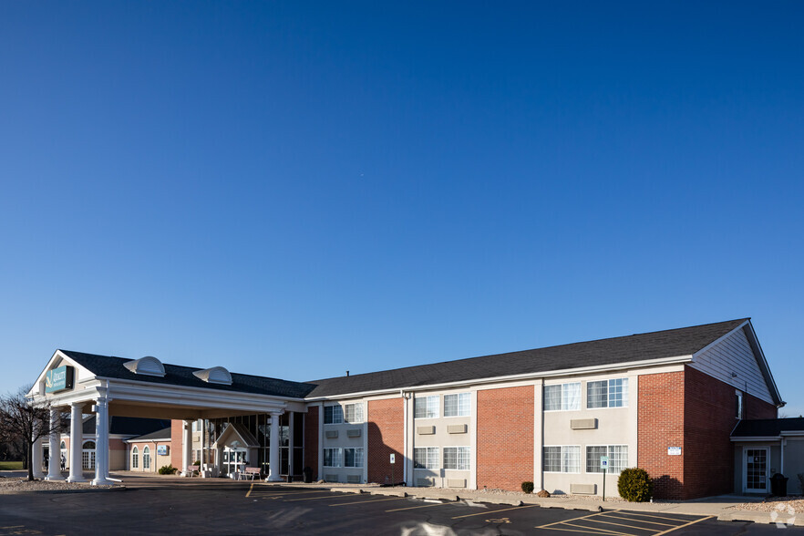 1600 E Main St, St Charles, IL à louer - Photo principale – Image 1 sur 6