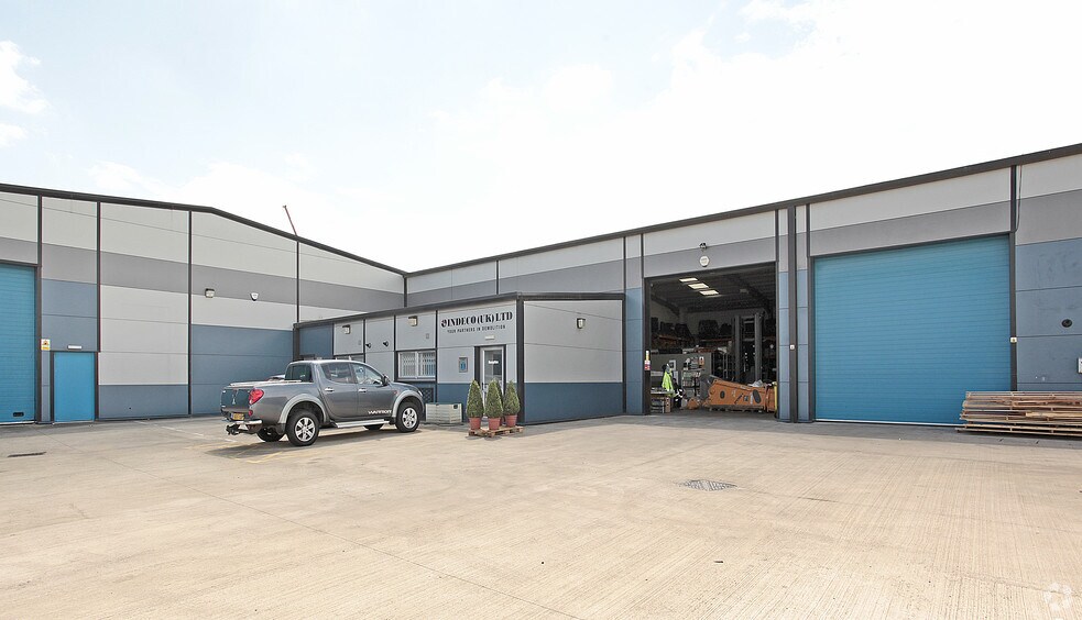 Road One, Winsford à louer - Photo de l’immeuble – Image 3 sur 8